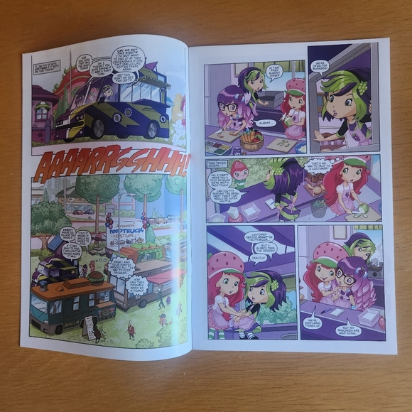 Strawberry Shortcake #5 & #6 (2016) Comics (Lot of 2) - Picture 6 of 16